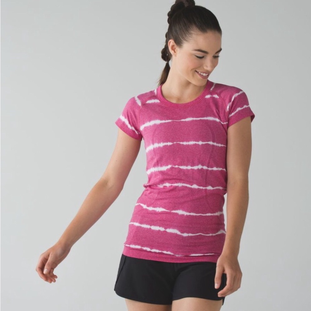 🌼 - LULULEMON RUN: Swiftly Tech Long Sleeve Crew Sz 6 Raspberry Pink and white